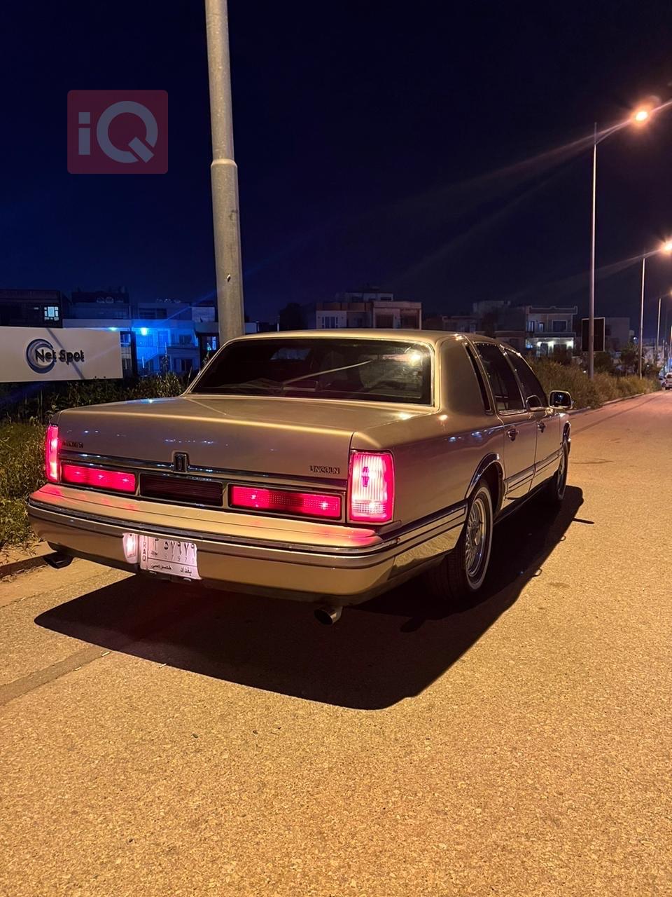 Lincoln Town Car